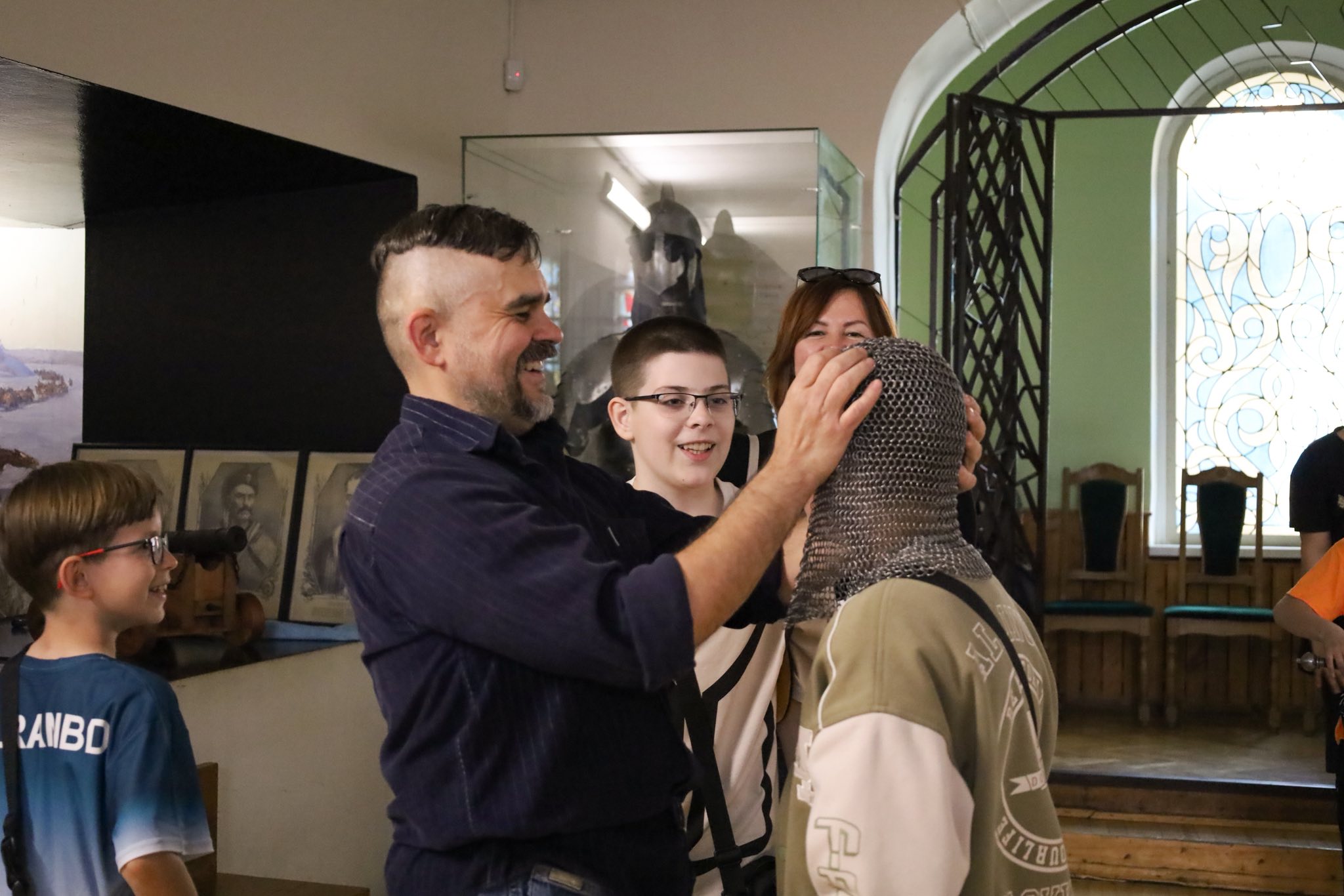 Зброя, яка змінювала світ: у Вінниці покажуть бойові знаряддя від кам’яної доби до сьогодення