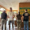 Підробив документи для виїзду: на Вінниччині затримали мешканця Кіровоградської області