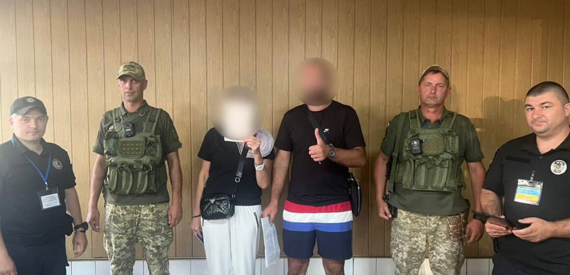 На Фінниччині фіктивне подружжя намагалось виїхати за кордон