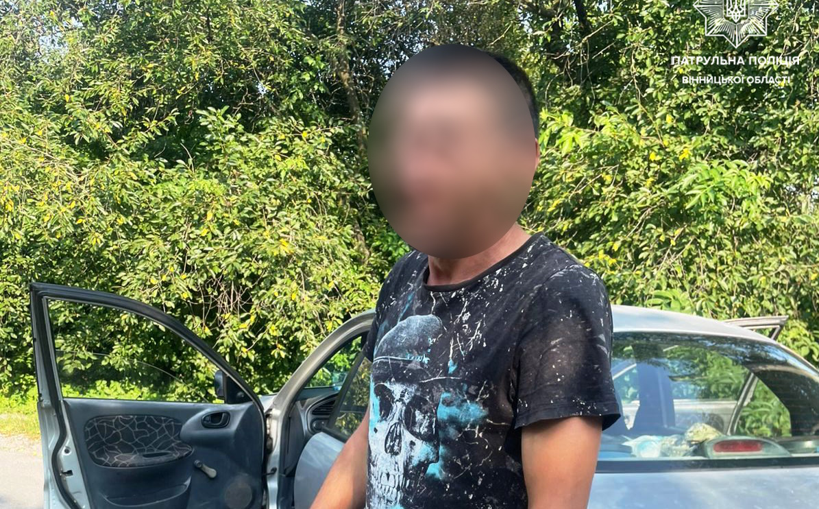 У Вінниці п’яний водій ЗАЗ чинив опір поліції