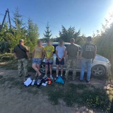 На Вінниччині затримали трьох чоловіків, які намагались переплисти Дністер