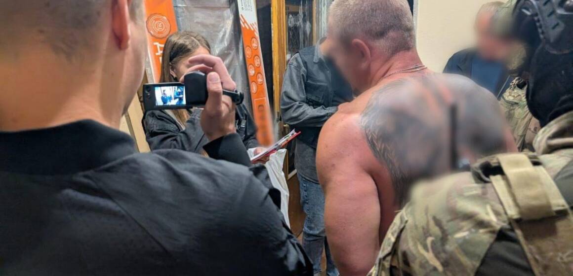 Обшуки у Вінниці: триває спецоперація з перекриття каналів переправлення чоловіків за кордон