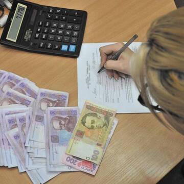 На Вінниччині 25-річну посадовицю підозрюють у розтраті 300 тис. грн бюджету