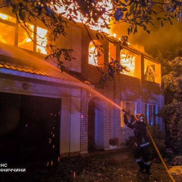У Вінниці під час пожежі врятовано людей