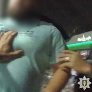 У Вінниці на заправі стався конфлікт поліції та групи чоловіків
