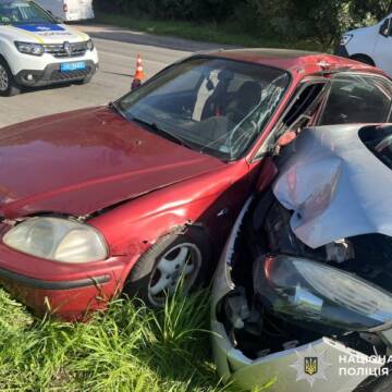 ДТП у Вінниці 14 серпня, зіткнулися Хонда і Рено