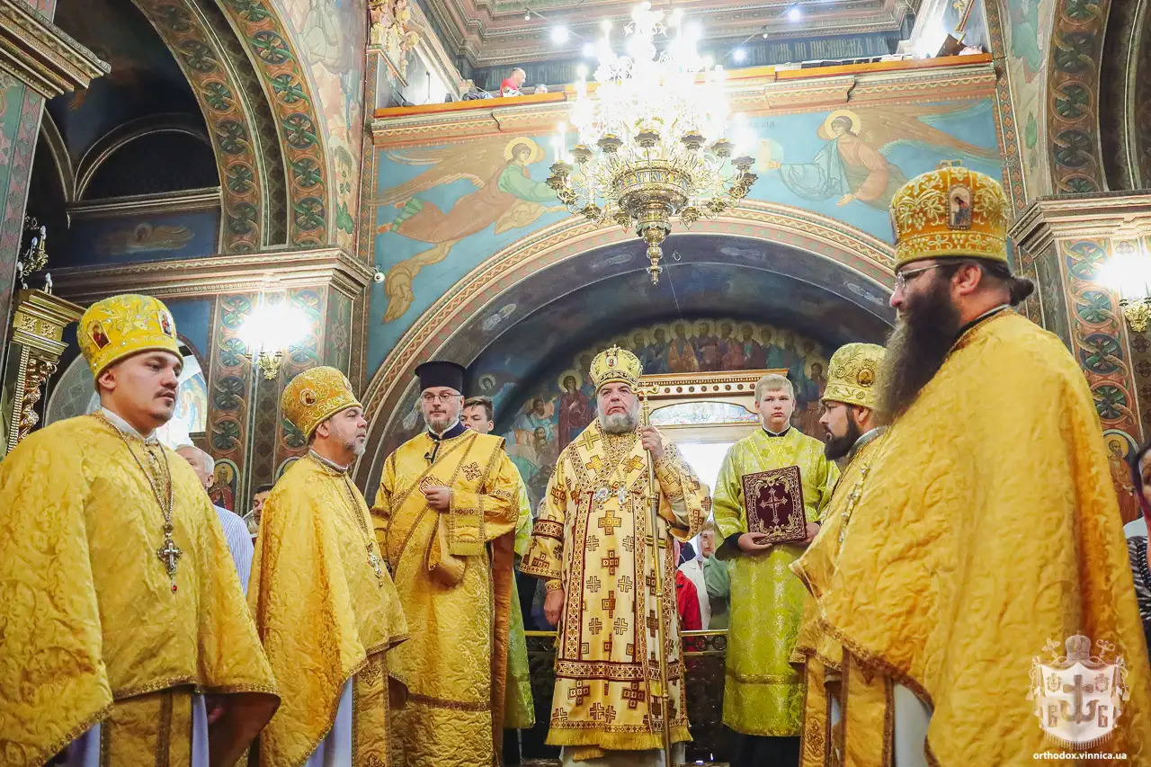 У Вінниці молилися за Перемогу і мир у День Незалежності (фото)