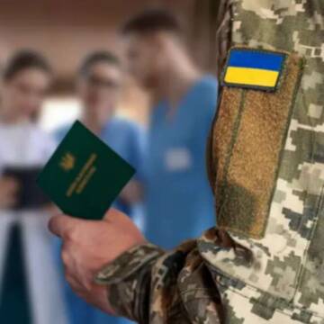 Коли чоловіків із бронюванням чи відстрочкою можуть направити на ВЛК — пояснення Міноборони