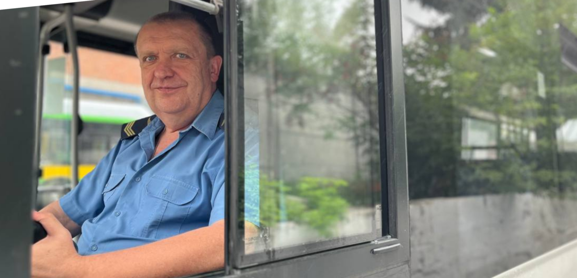 Мріяв бути пілотом, але виявилося, автобус – теж крила. Історія вінницького водія громадського транспорту Сергія Слободянюка