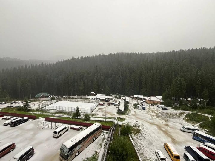 У Карпатах випав серпневий сніг