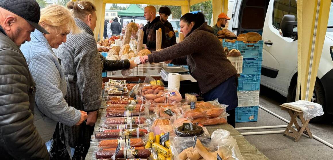 У Вінниці відбувся осінній ярмарок: свіжі продукти, крафтові товари та тепла атмосфера (фото)