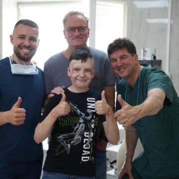 Роман Олексів з лікарями
