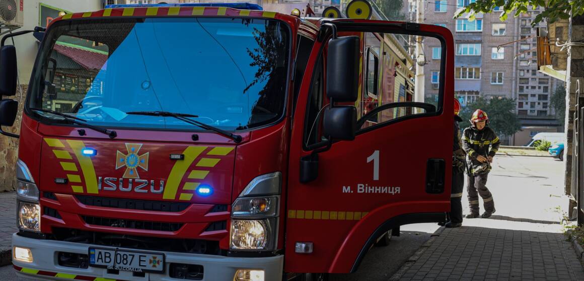 У Вінниці сталася пожежа в двоповерховій будівлі