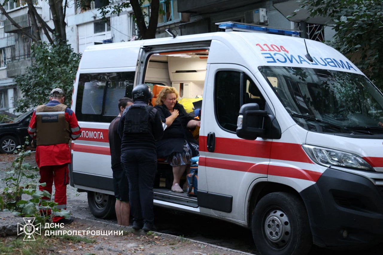 Вночі росіяни атакували Україну 40 ракетами та близько 580 БПЛА