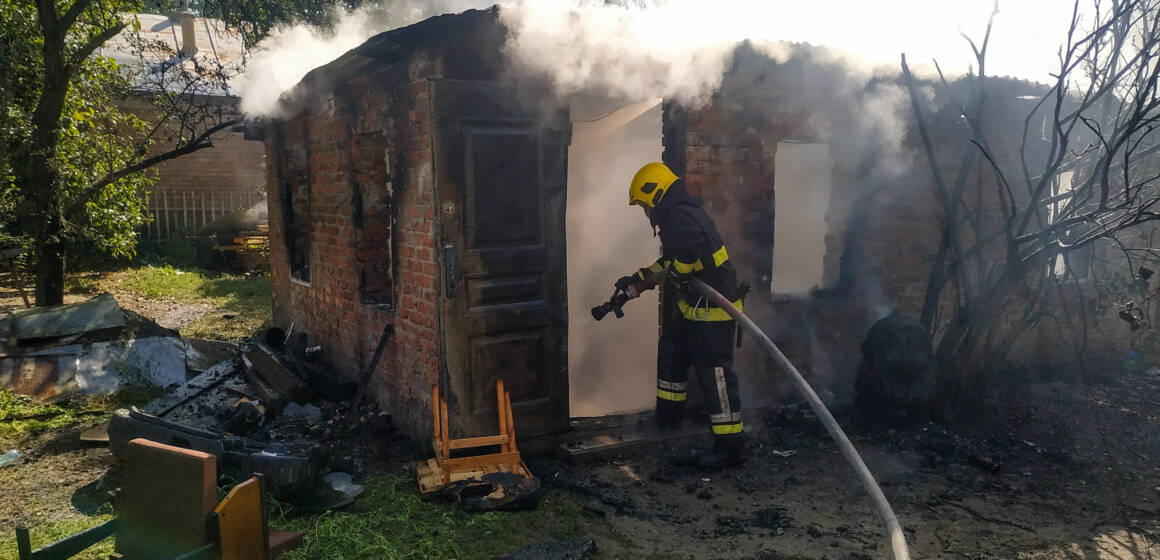 На Вінниччині за добу сталося 18 пожеж: горіли будинки, авто та суха рослинність