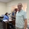 Повернення до життя: після трирічного полону захисник оформлює паспорт у Вінниці