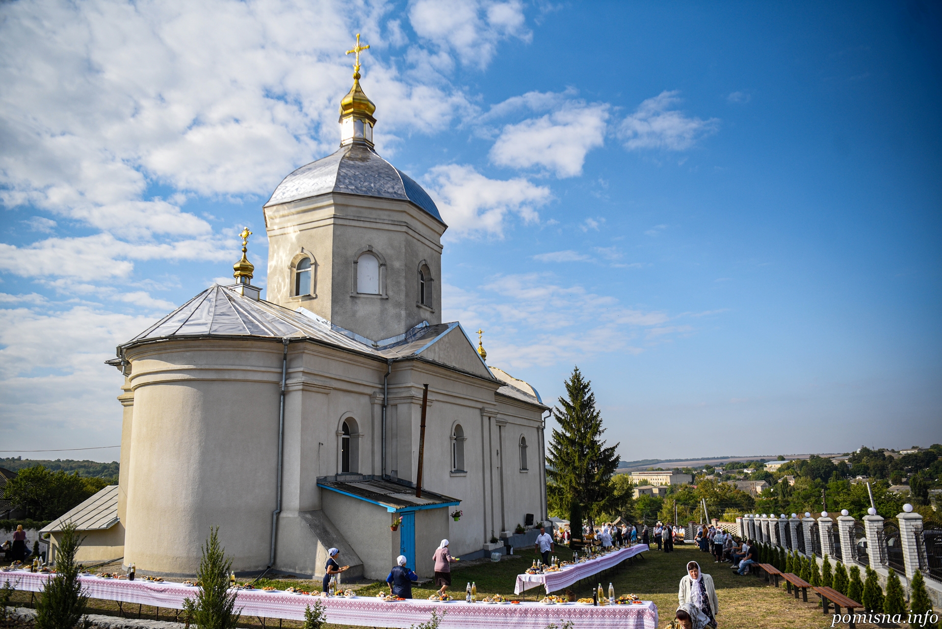 Храм Різдва Пресвятої Богородиці в Джурині