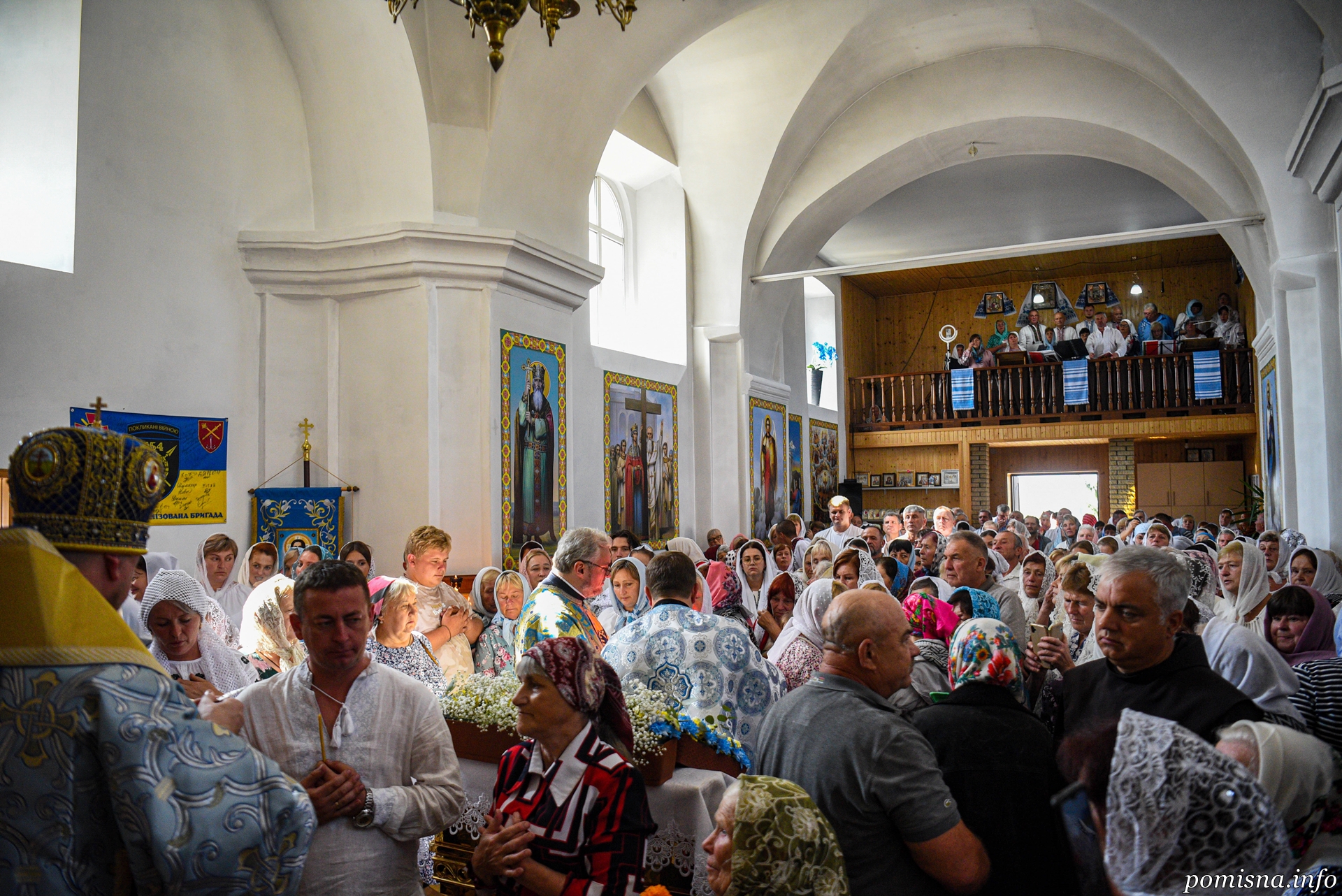 Святкова літургія в Джурині