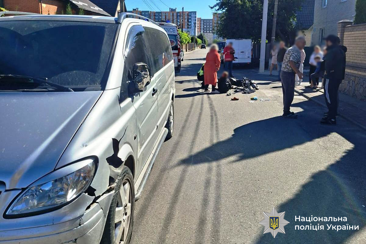 Діти потрапили в ДТП на скутері у Вінницьких Хуторах