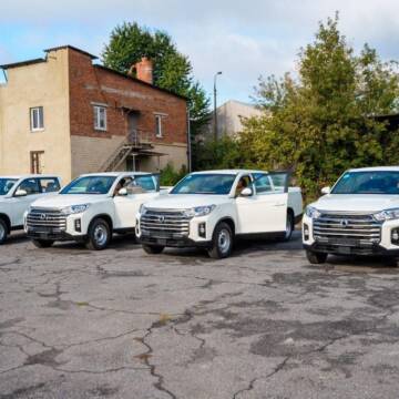 Автомобілі для «Червоної Калини». Міжрегіональний координаційний гумштаб посилив бригаду НГУ