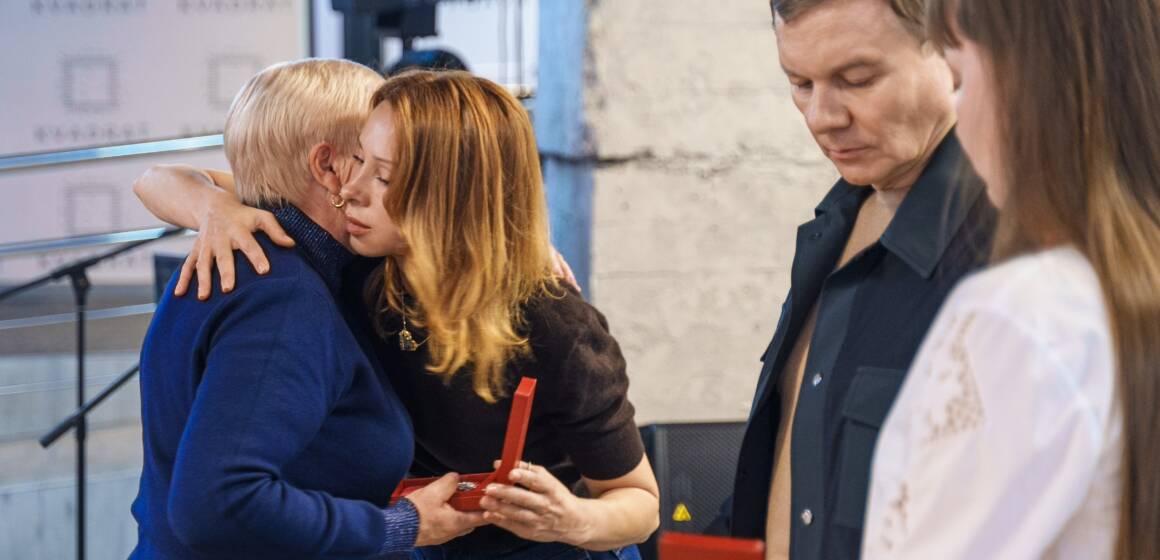 Матері полеглих воїнів отримали у Вінниці відзнаку «Мати Героя / Героїні»