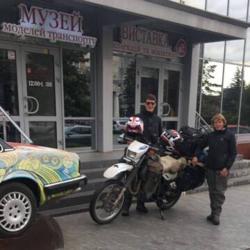 До музею транспорту у Вінниці завітали мотомандрівники з Нової Зеландії