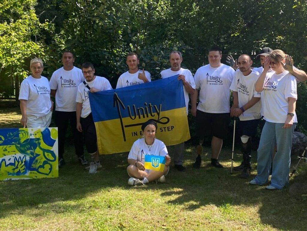 У Вінниці ветерани створили картину для аукціону в Британії
