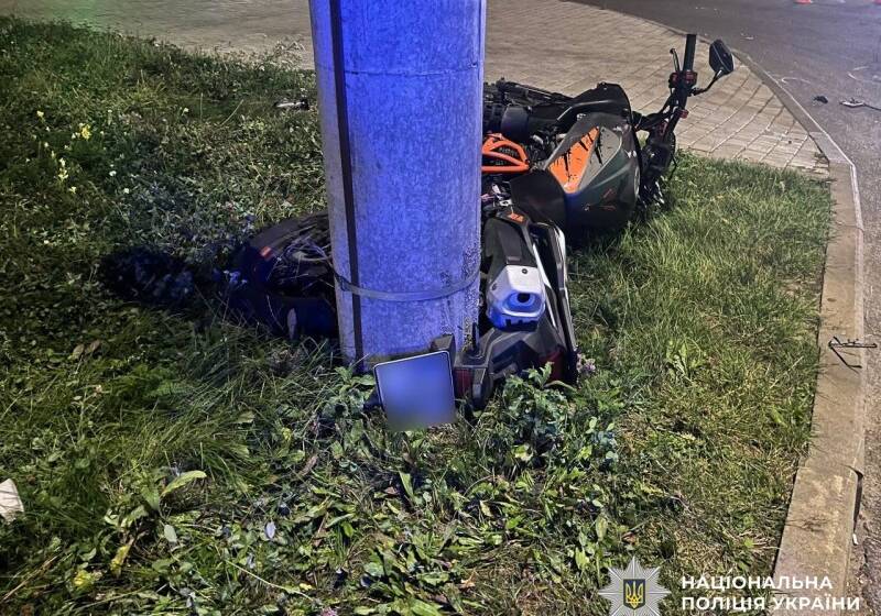 Мотоцикл, на якому їхав підліток та портапив в аварію у Вінниці