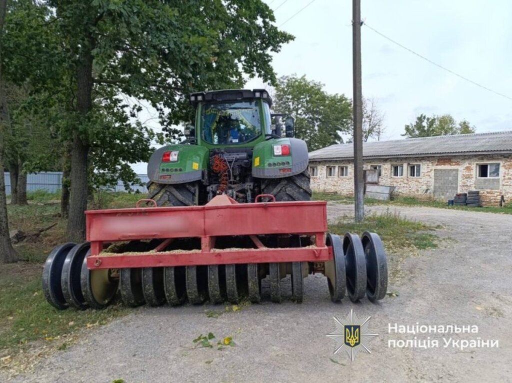 Трактор, який переїхав людей насмерть