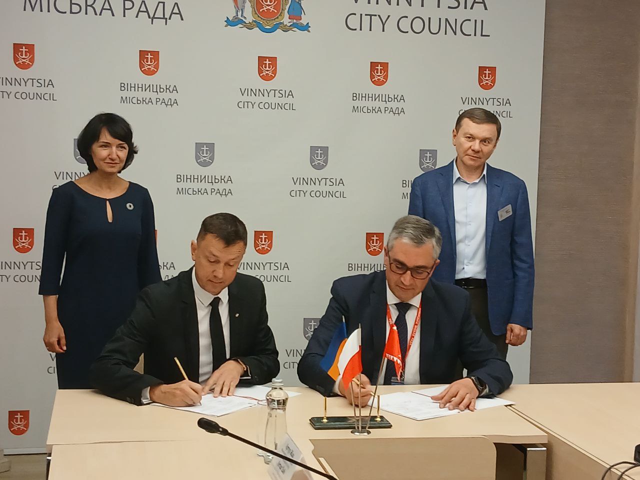 У Вінниці представники міської ради та Польщі підписують меморандум