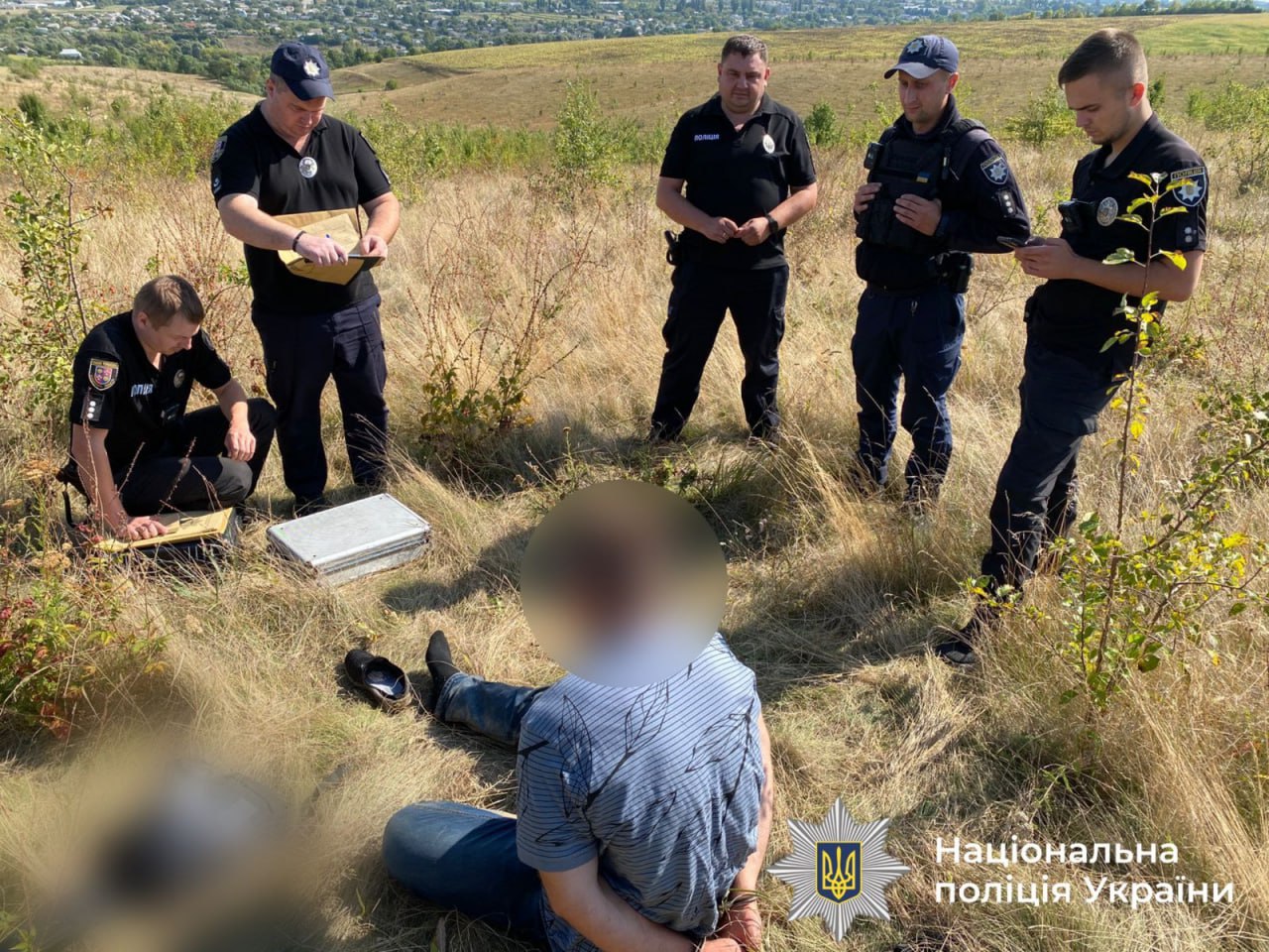 Зловмисника знайшли в полі