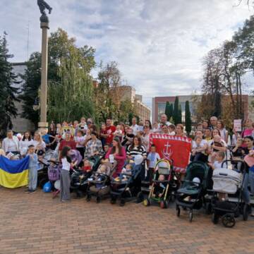 У Вінниці визначили найшвидших малюків: хто переміг в “Забігу в повзунках”