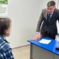 Прокурор говорить з підозрюваним