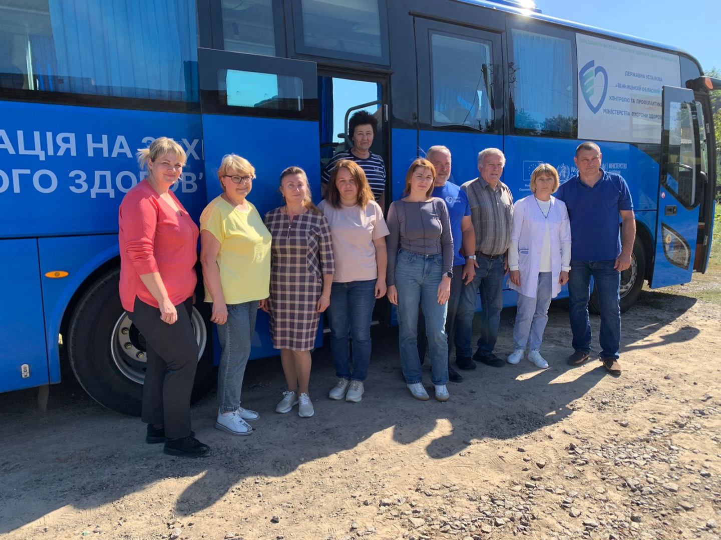 Мобільна амбулаторія та вакцинобус Вінницького ОЦКПХ продовжують обстеження мешканців області