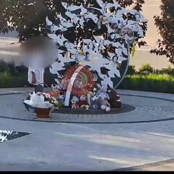 Памятник біля Будинку Офіцерів у Вінниці