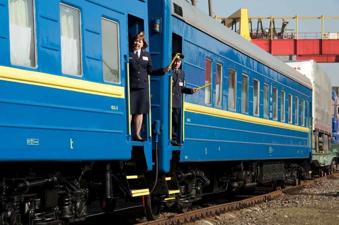 Чому в поїздах немає ременів безпеки: офіційне пояснення