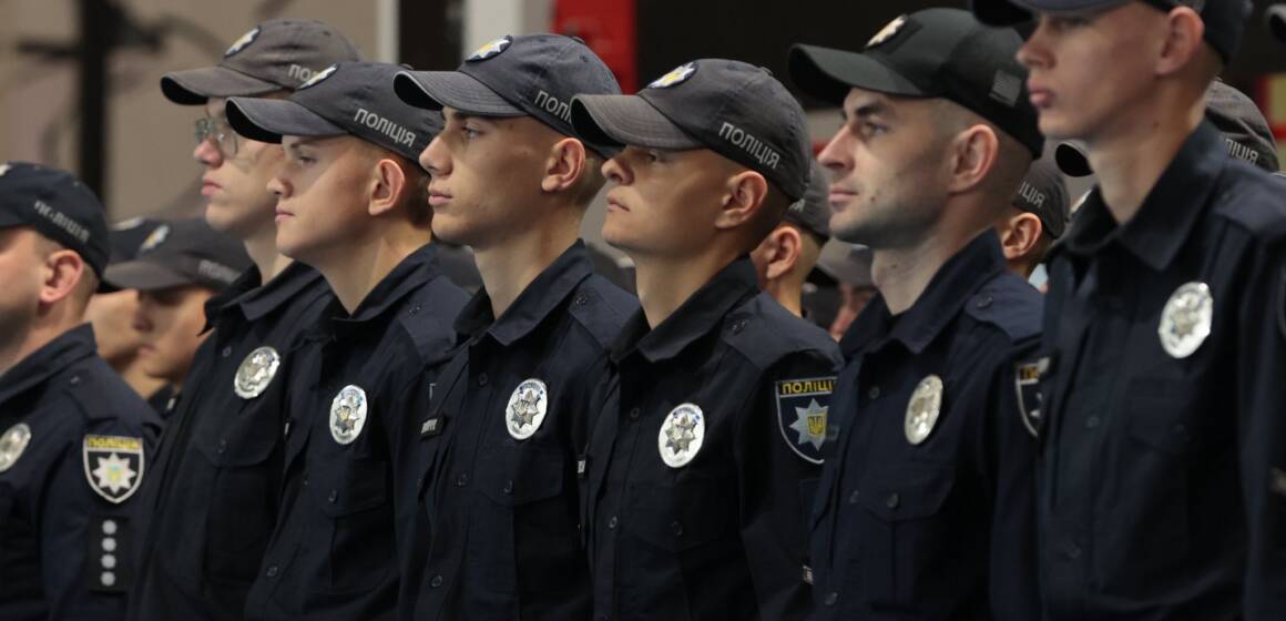 Майбутні поліцейські з Вінниччини склали присягу на вірність Україні