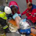 На Вінниччині рятувальники витягли людей з авто, що злетіло в кювет
