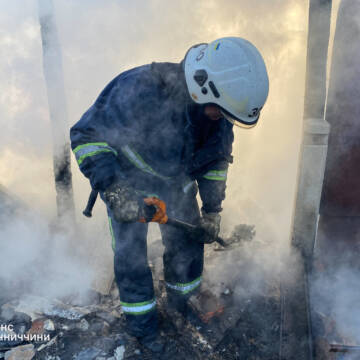 На Вінниччині рятувальники за добу ліквідували чотири пожежі