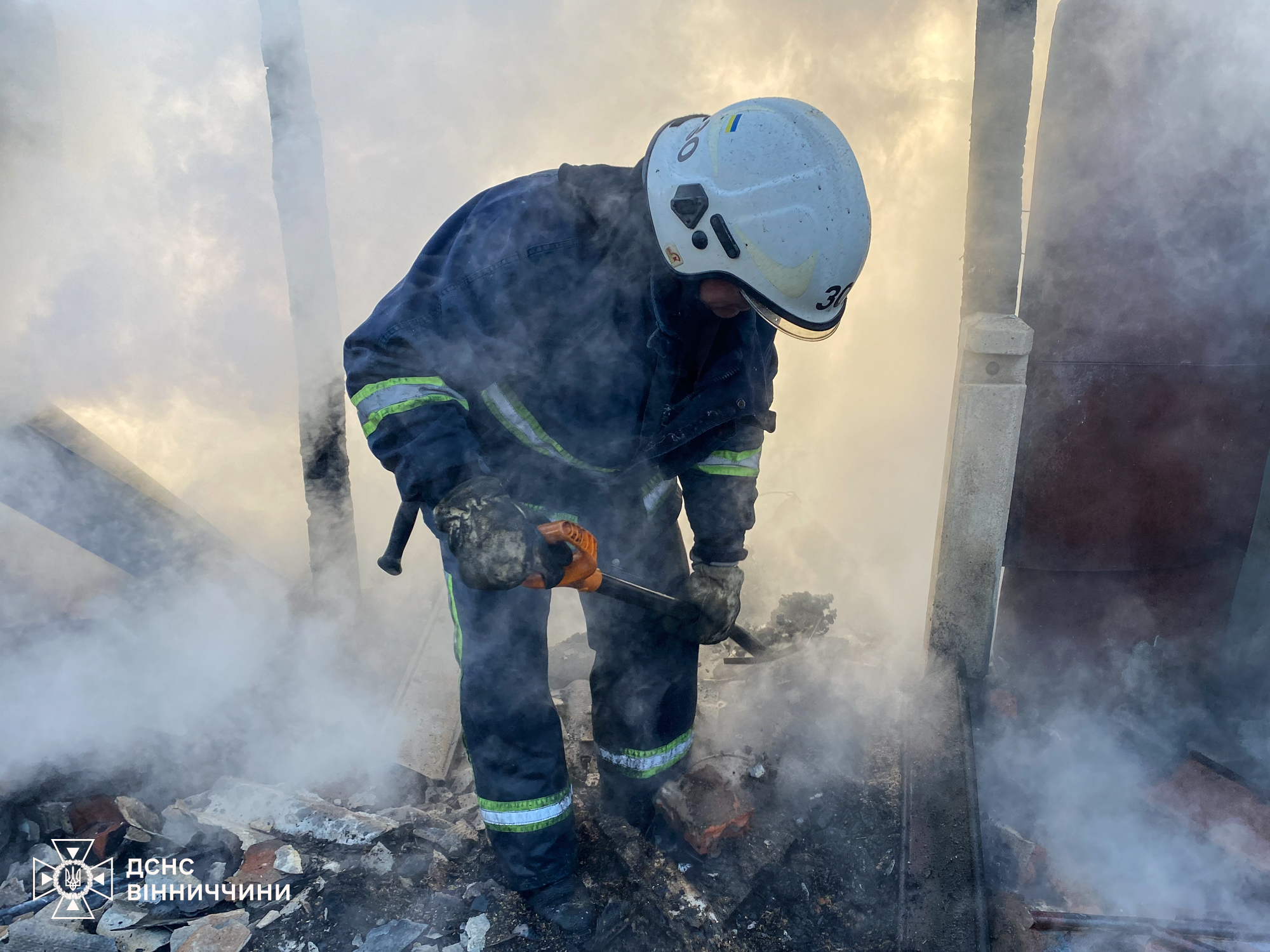 На Вінниччині рятувальники за добу ліквідували чотири пожежі