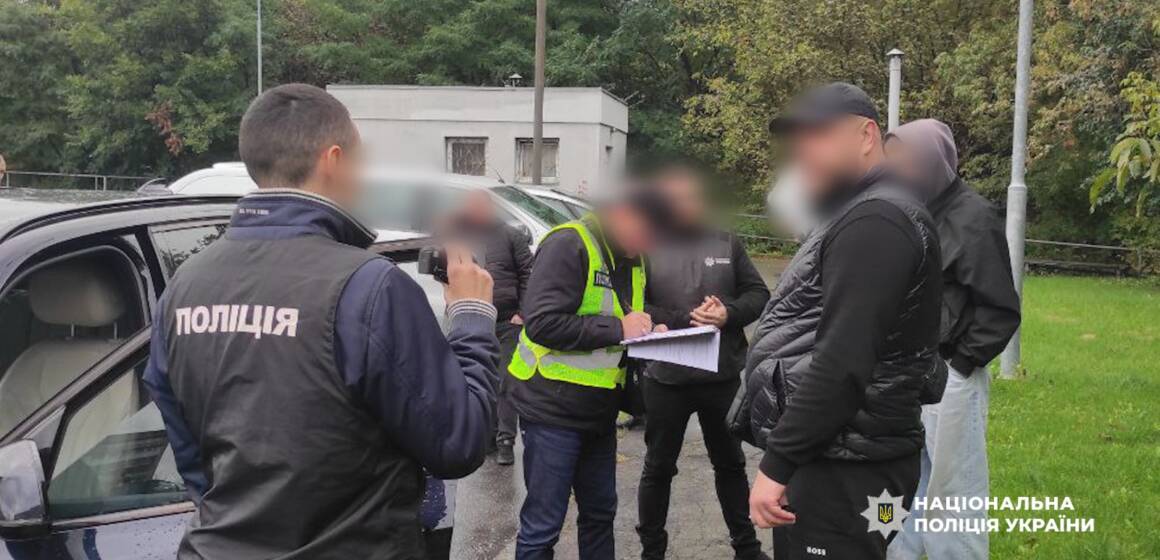 Вінничанин намагався підкупити поліцейського, щоб не йти до війська
