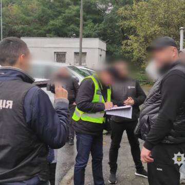 Вінничанин намагався підкупити поліцейського, щоб не йти до війська