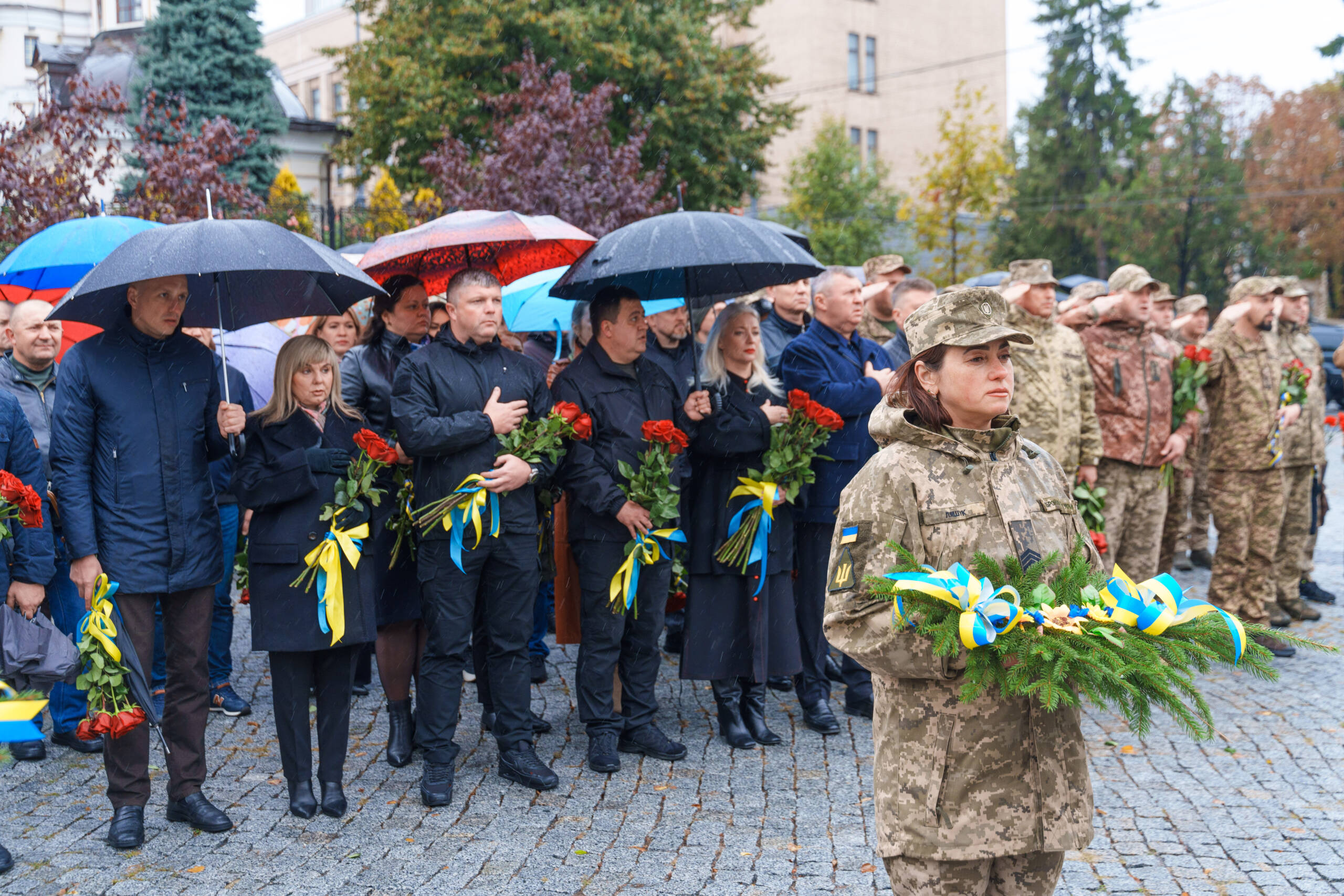 У День захисників і захисниць у Вінниці вшанували полеглих героїв