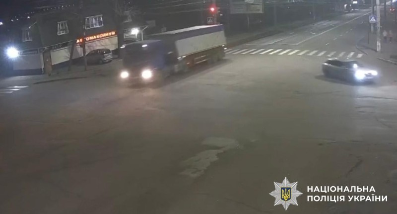 У Вінниці під колесами вантажівки загинув пішохід