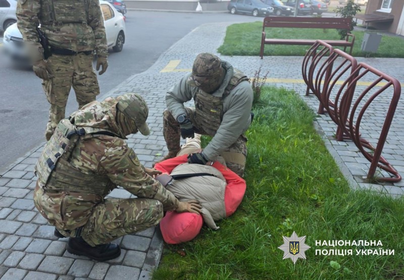 На Вінниччині поліція викрила криптошахраїв, які привласнили понад 60 000 доларів