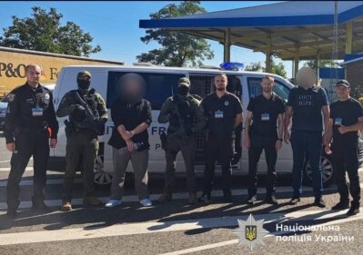 За підробку документів чоловіку загрожує до 12 років тюрми