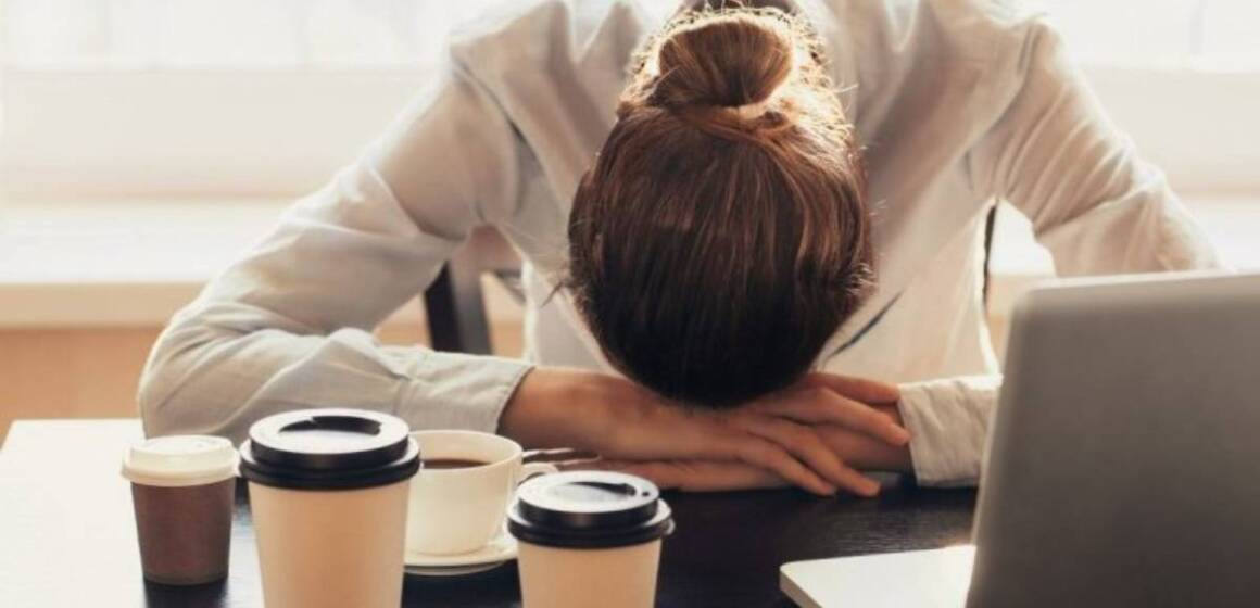 Причини хронічної втоми: які щоденні звички крадуть вашу енергію