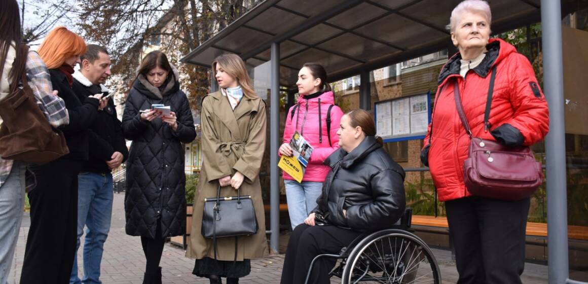У Вінниці тестують касельські бордюри для більш доступних зупинок громадського транспорту