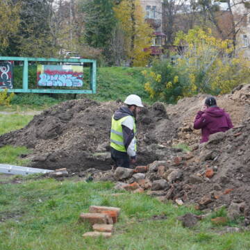 010_VIN00079 У центрі Вінниці археологи провели розвідку біля колишнього кінотеатру