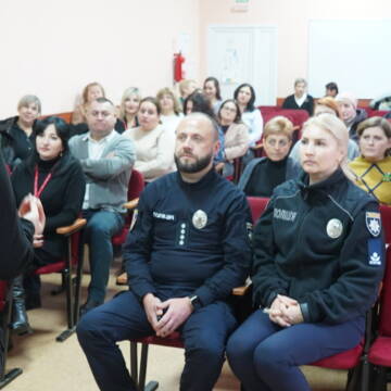 У Вінниці для соцпрацівників провели тренінг з етичного спілкування з ветеранами та їхніми родинами